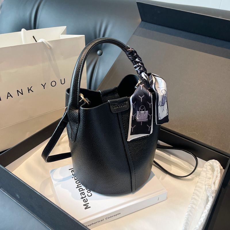 Red PU Bucket Shoulder and Cro - Luxury Bags Sale 리뷰 및 가격