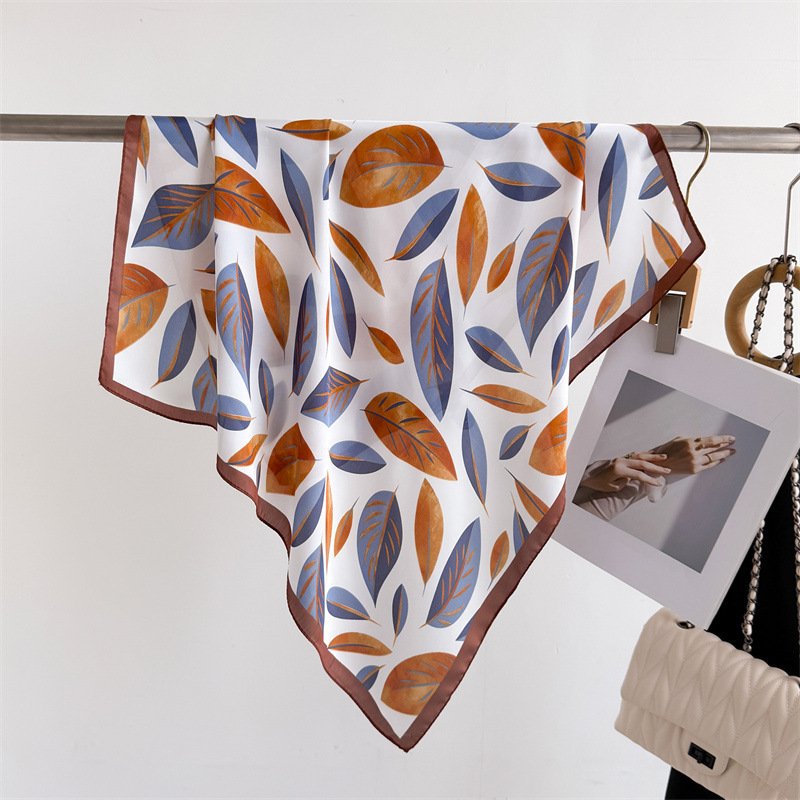 Luxury Brand Print 70cm Square - Luxury Bags Expensive 리뷰 및 가격