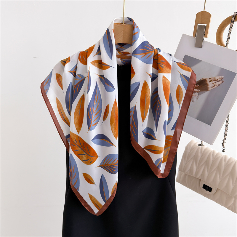 Luxury Brand Print 70cm Square - Luxury Bags Expensive 리뷰 및 가격